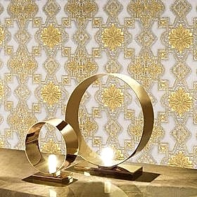 Valentin Yudashkin Duvar Kağıdı Pure Gold Serisi; Varaklar içinde Altın tozu kullanılmıştır. Zenginliği ve lüksü evinizde hissedeceksiniz.